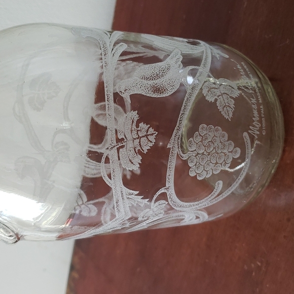 1988 Paul Masson Norman Kosarin Wine Decanter Carafe Etched Birds, Vines… - Picture 4 of 13